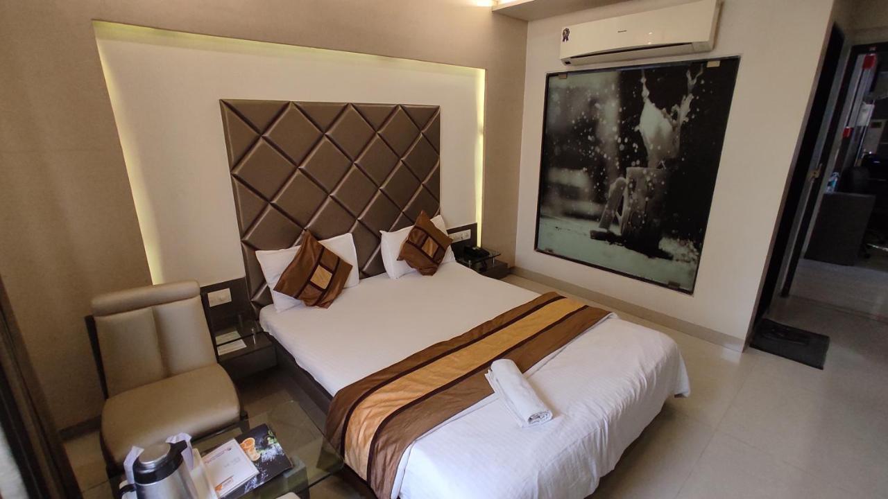 Hotel Flair Inn Ahmedabad Exterior photo