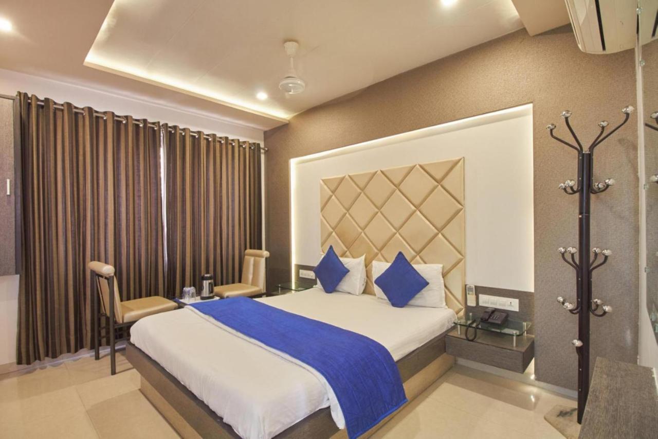 Hotel Flair Inn Ahmedabad Exterior photo